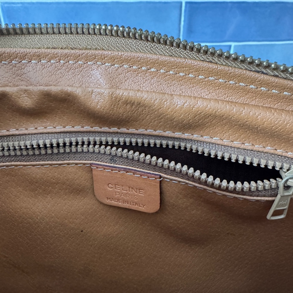 Celine wristlet/ cosmetic bag - Picture 6 of 10